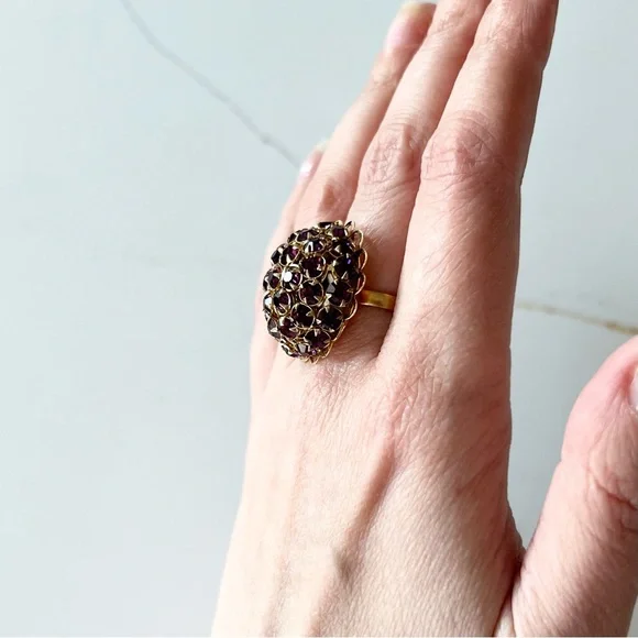 ⭐️ Vintage Handmade Rhinestone Cluster Adjustable Cocktail Ring - Picture 4 of 9